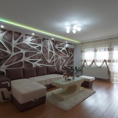 Ferienwohnung Exclusive Paraćin Exterior foto