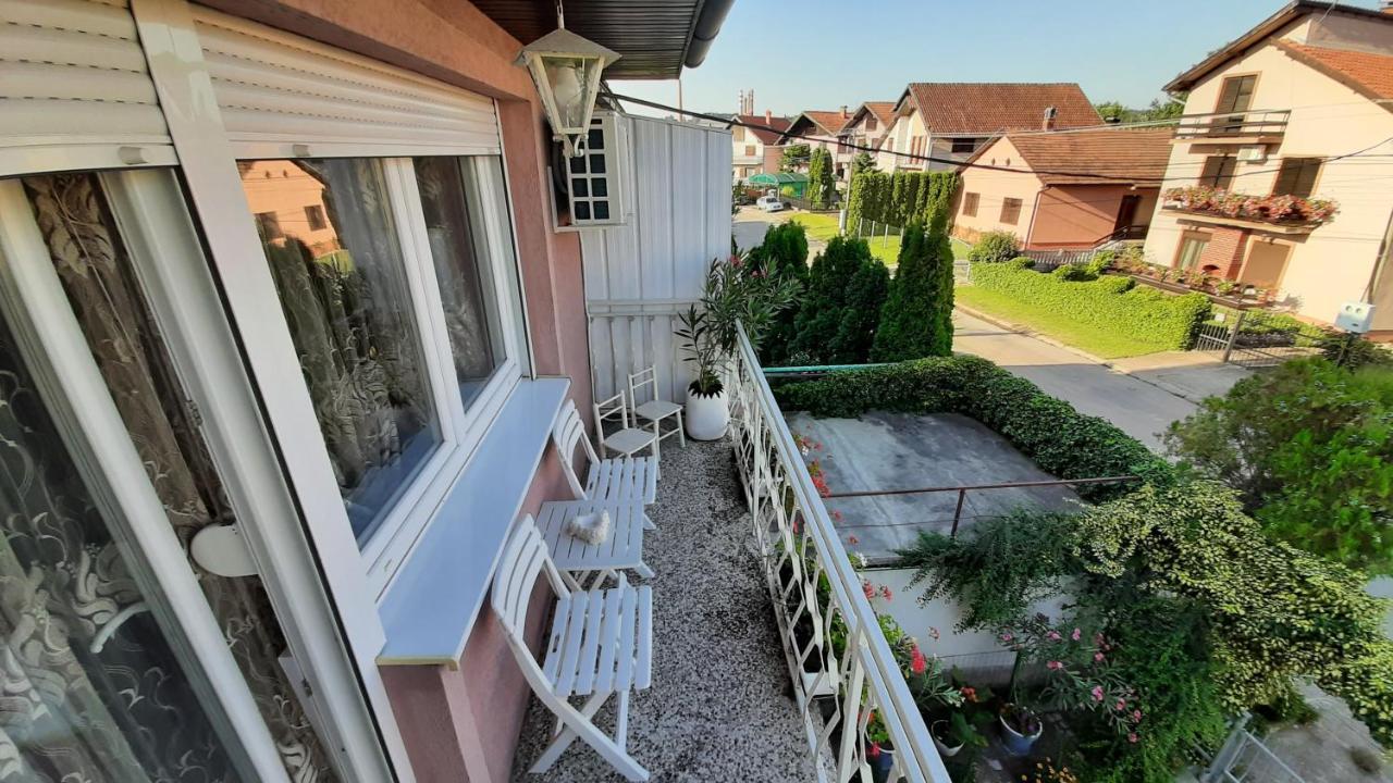 Ferienwohnung Exclusive Paraćin Exterior foto