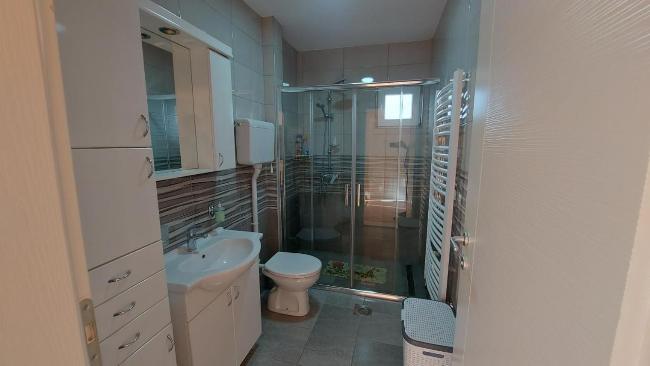 Ferienwohnung Exclusive Paraćin Exterior foto
