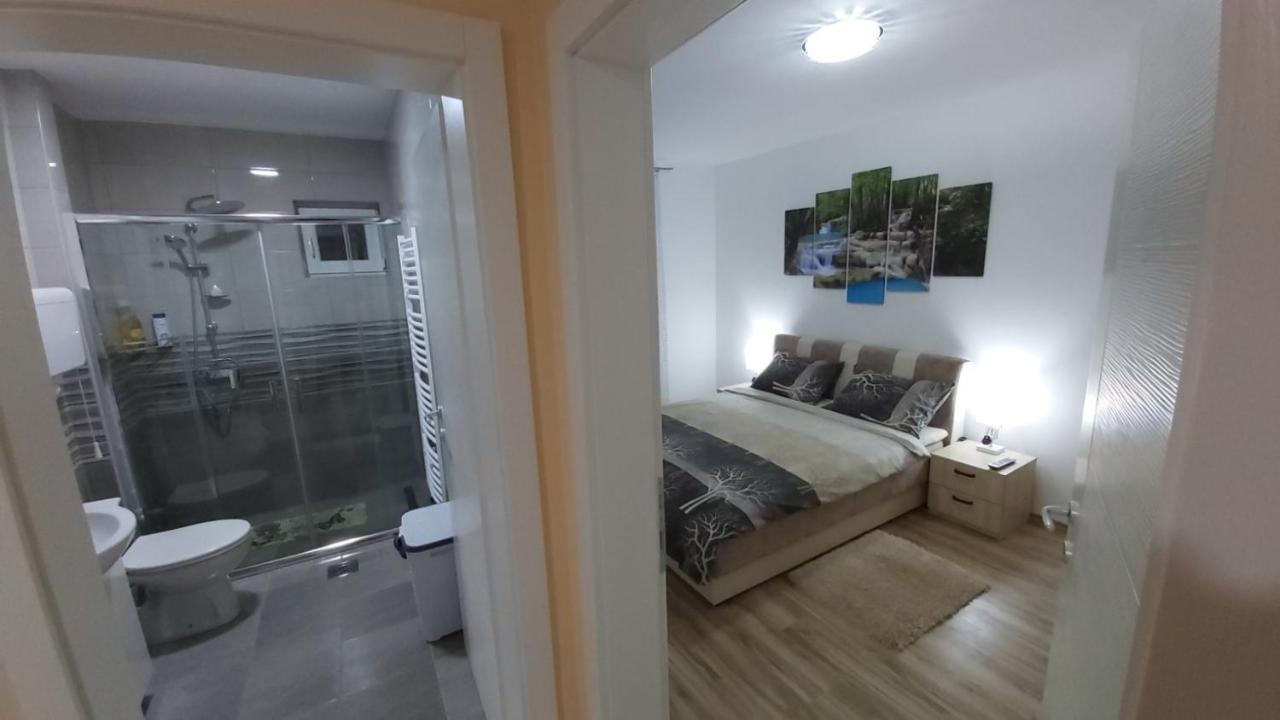 Ferienwohnung Exclusive Paraćin Exterior foto
