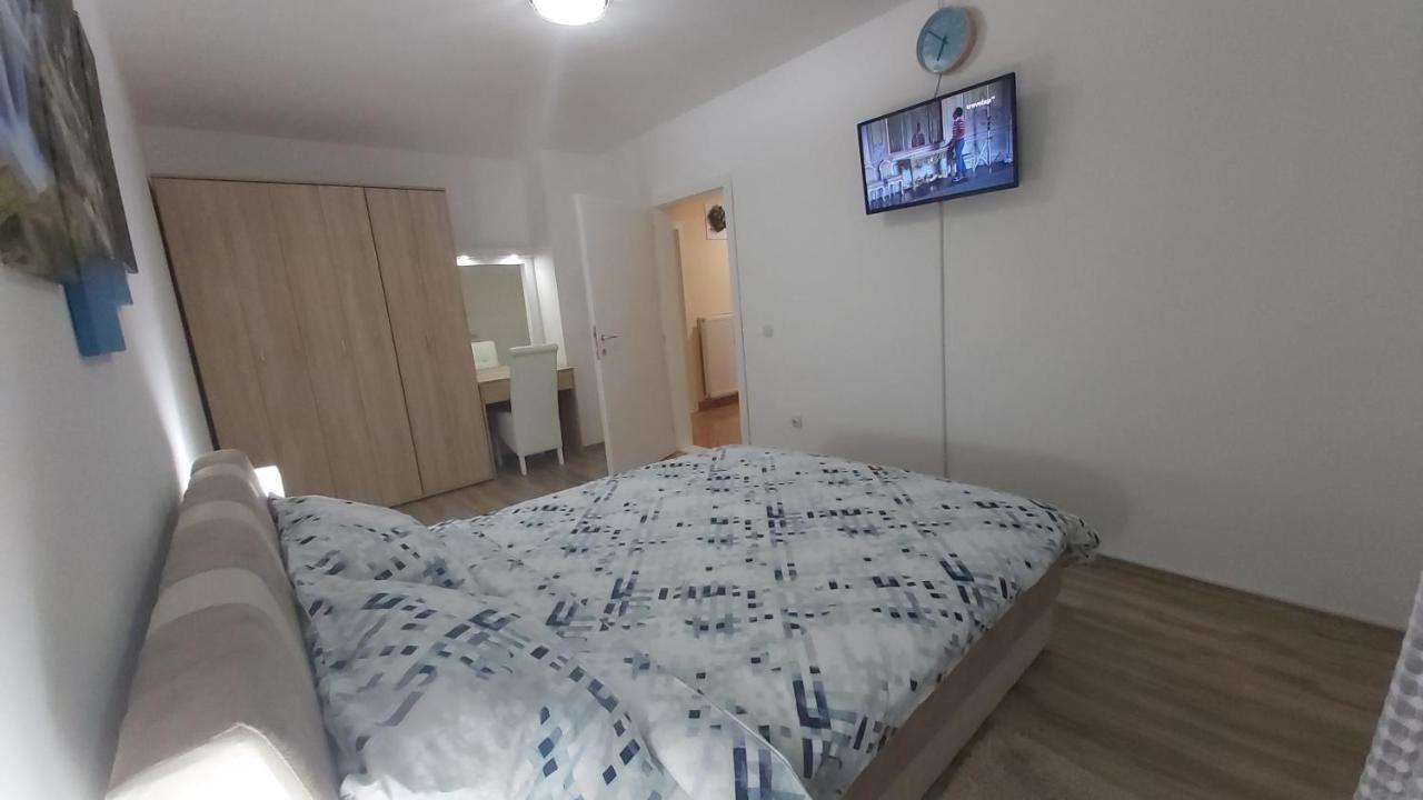 Ferienwohnung Exclusive Paraćin Exterior foto